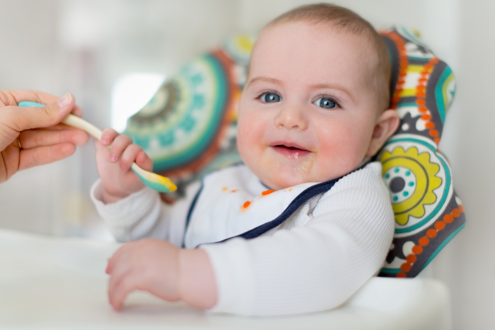 Simple Ways to Introduce Solid Foods to Your Baby