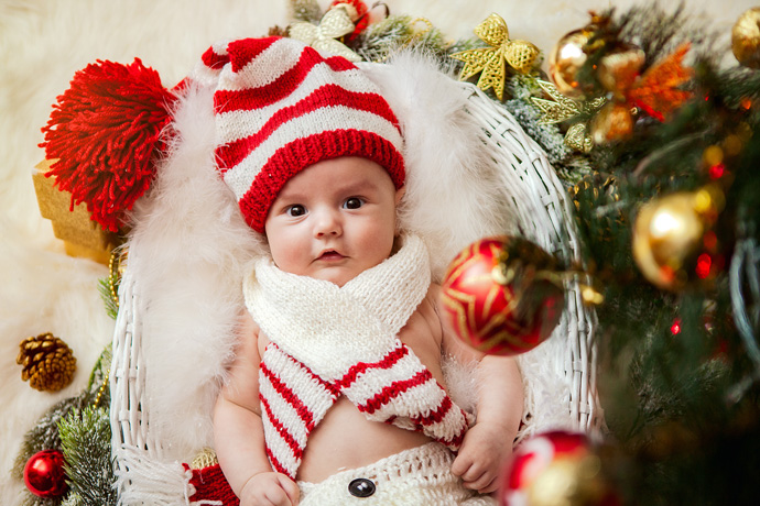 8 Tips for Baby’s First Christmas