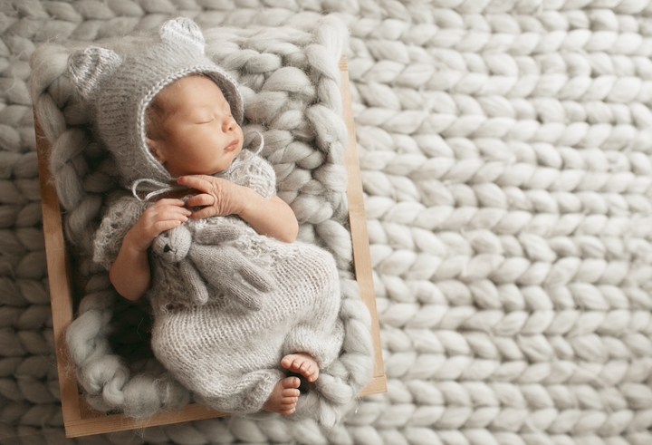 6 Tips for Dressing Your Newborn Baby for Winter