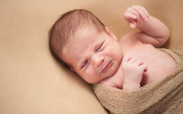 12 Ways to Soothe a Fussy Newborn