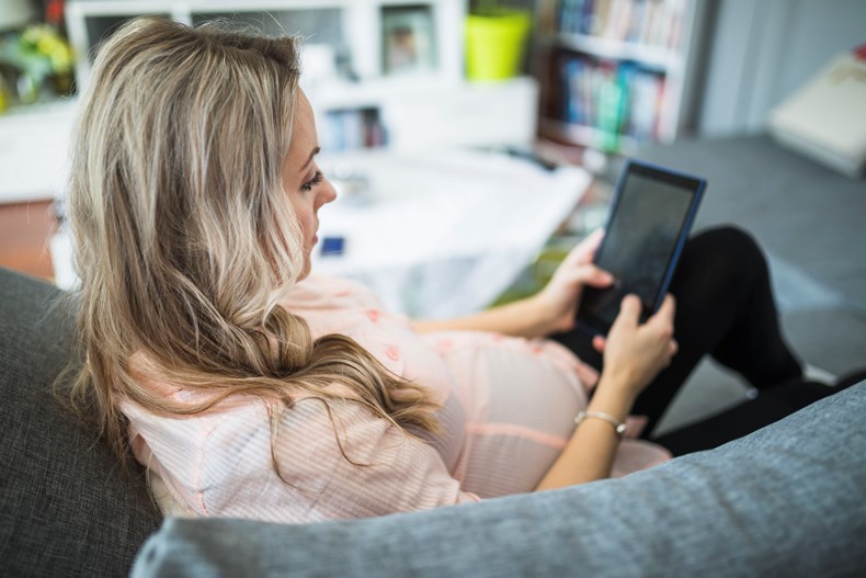 11 Best Online Apps to Help Manage Stress During Pregnancy