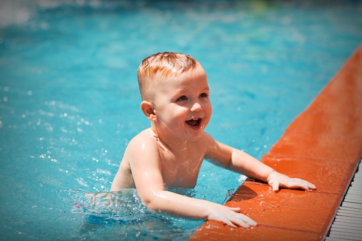 Guide to Swimming Pool Safety for Your Children
