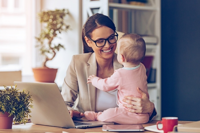 7 Ways to Balance Career and Family as a Working Mom